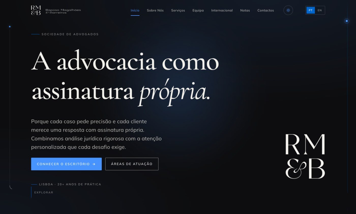 Página inicial do site da RMB Advogados com título em Cormorant Garamond